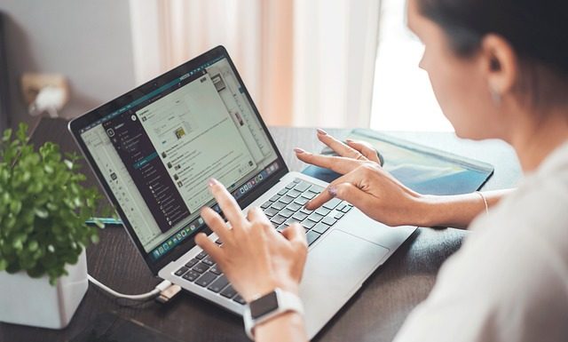 Stopa bezrobocia rejestrowanego w listopadzie 2025 roku wyniosła 5,7 proc.